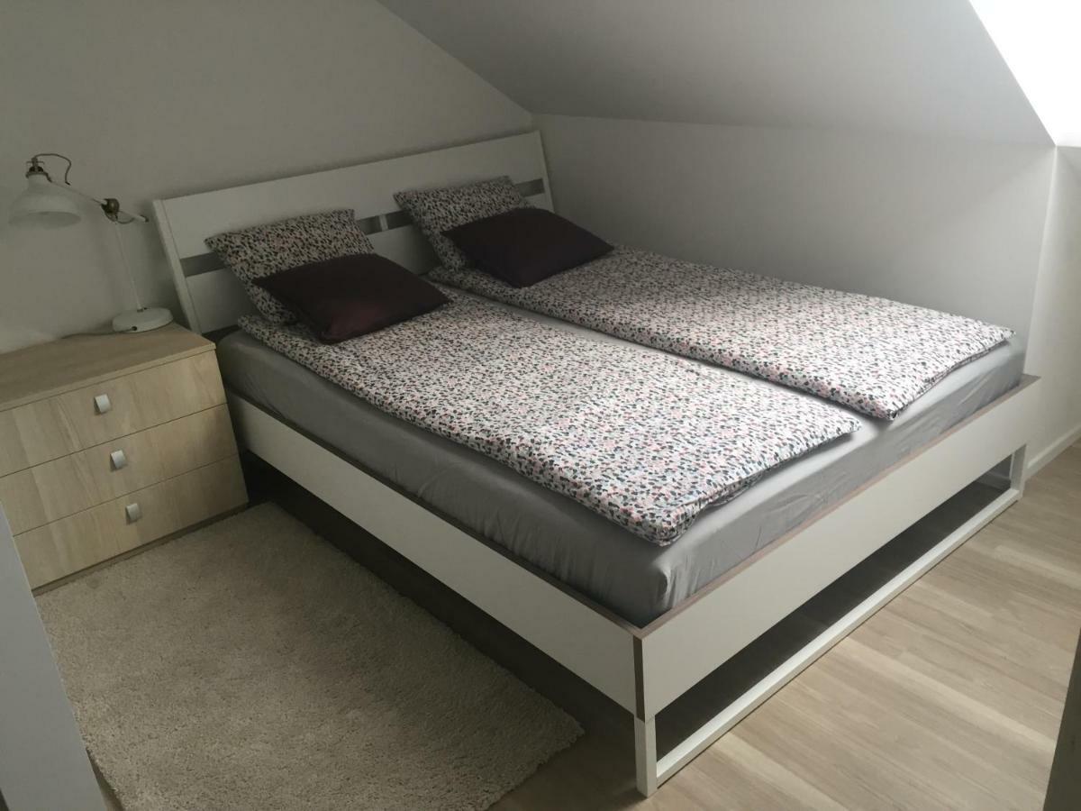 Kirhouse Apartment Богиньська Бела Екстер'єр фото